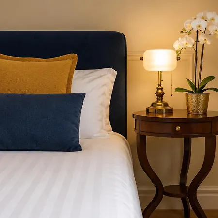 Bed & Breakfast The Train 3*